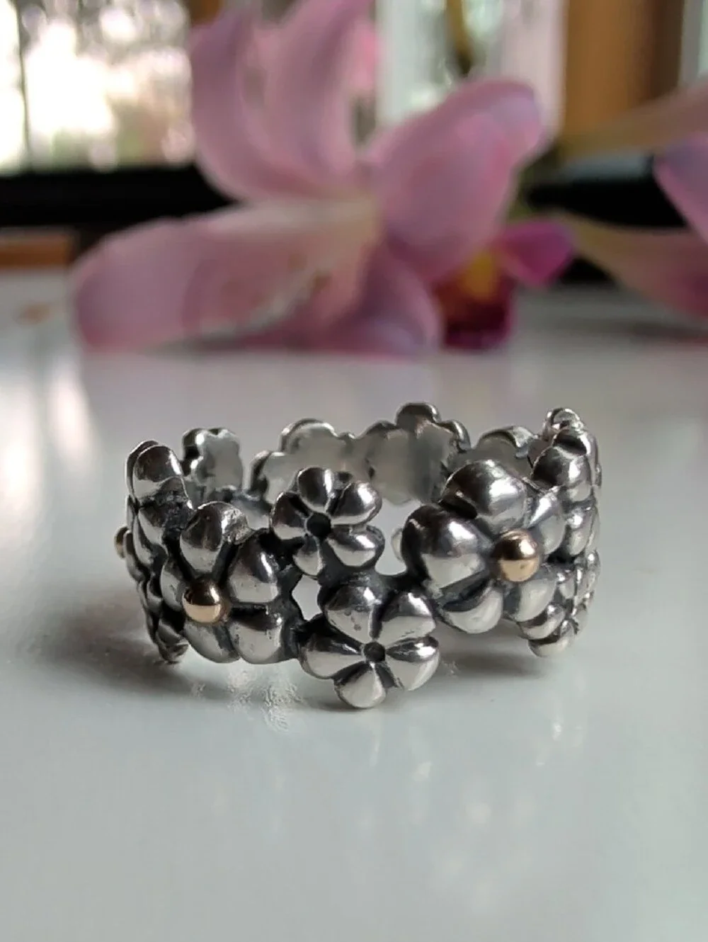 Pandora 925 Sterling Silver Eternity Floral Ring with Gold Accents, Size 7